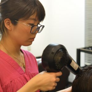 アシスタント高橋智代