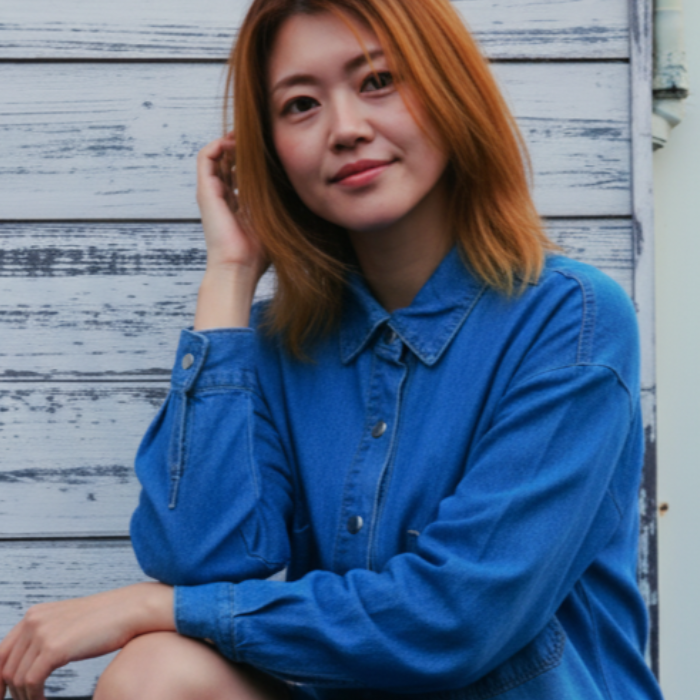 くせ毛活かしミディアムヘア